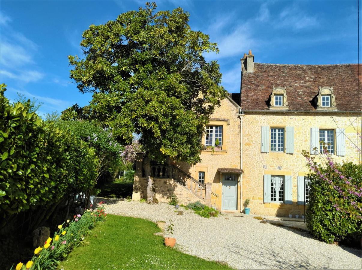 Rue Du Chateau Bed & Breakfast *