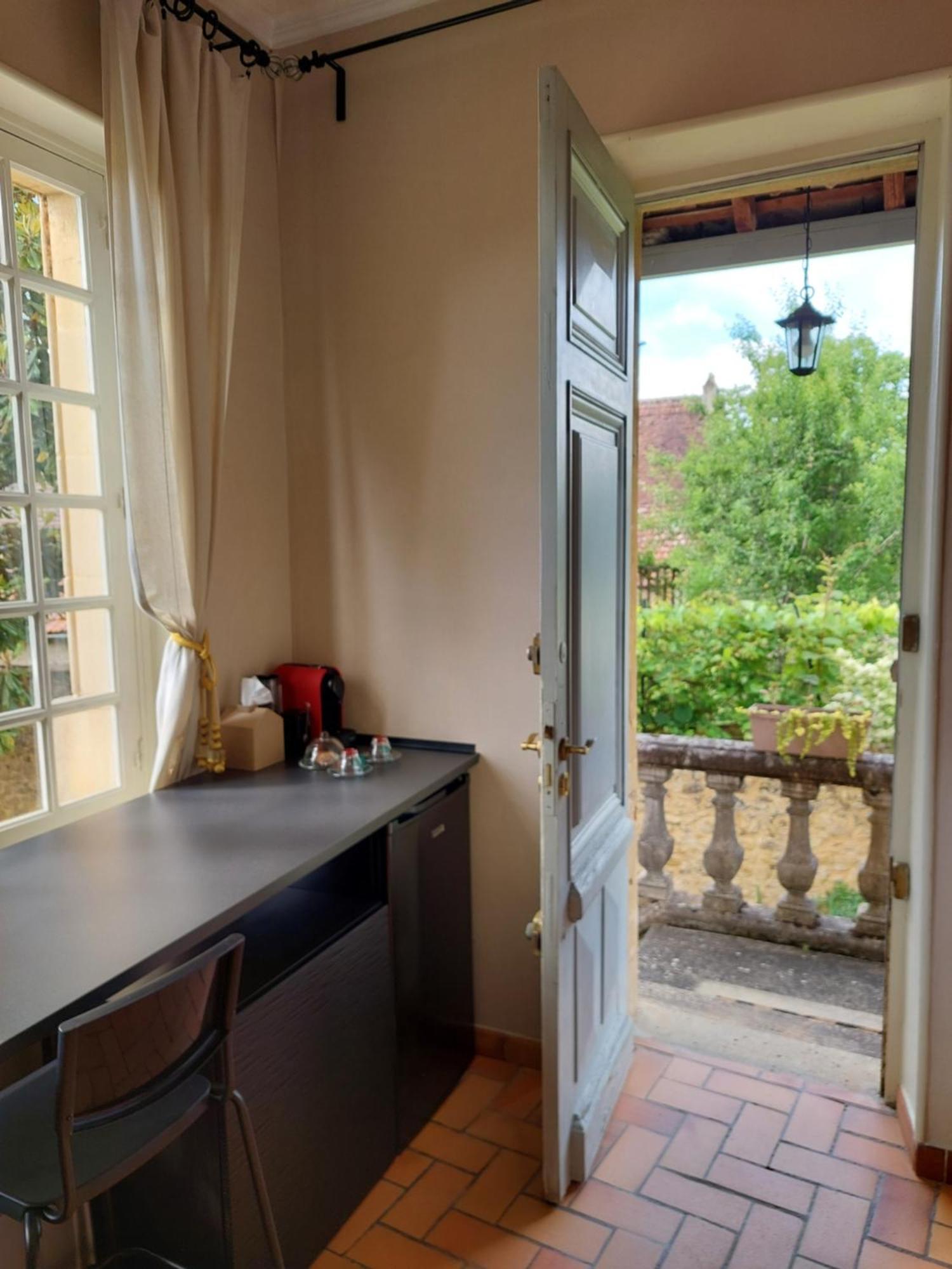 Rue Du Chateau Bed & Breakfast *